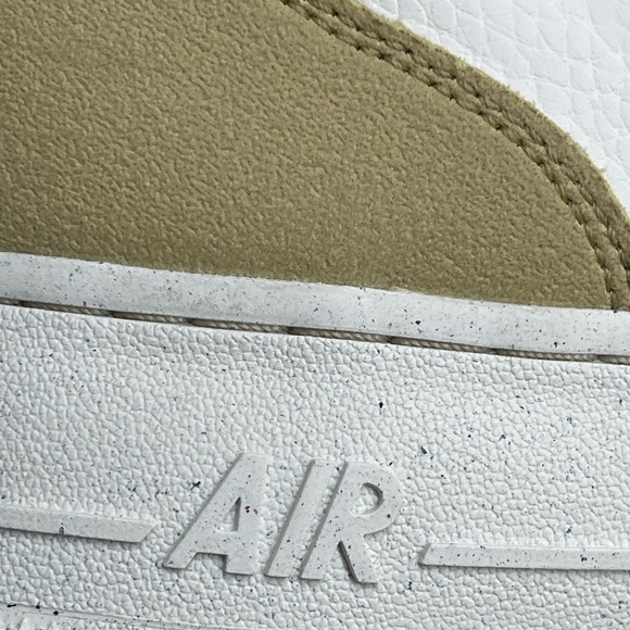 NIKE Air Force 1 Mid 07 LV8 Next Nature 
DM0119-100 Sail Wheat
Grass Gold Size14 - Picture 11 of 16